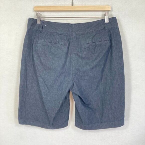 🔥 3/$15 🔥 Ann Taylor Signature Dress Work Shorts Dark Gray Curvy Size 8 - Picture 2 of 5